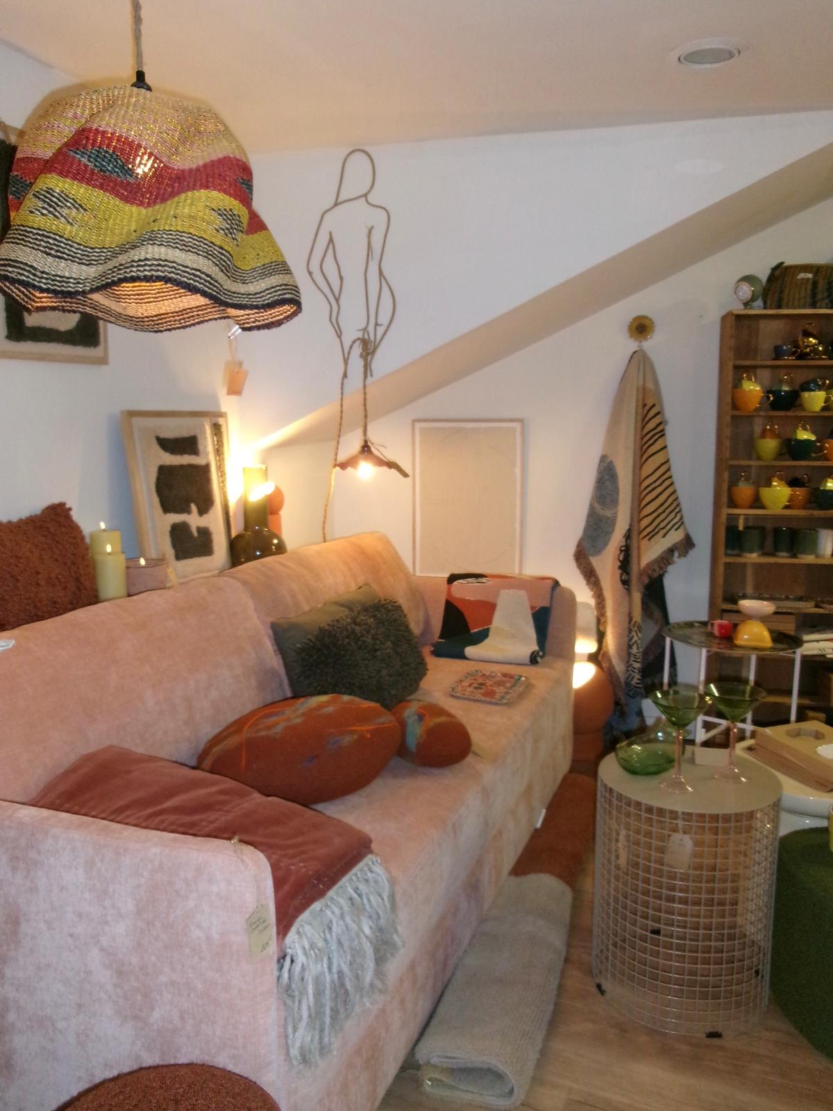 Canap&eacute; &agrave; la Ciotat rose Sits